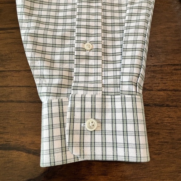 L.L. Bean white and green wrinkle resistant button down shirt size 15.25 - 34 - Picture 7 of 15